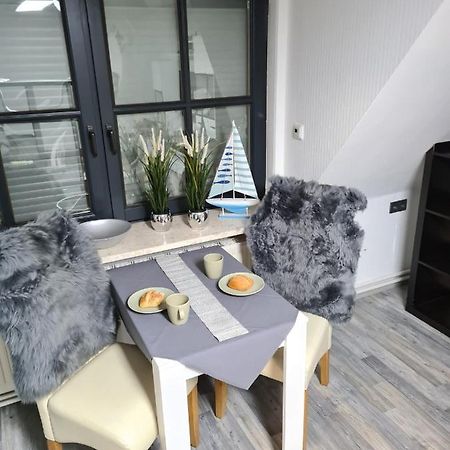 Exklusive Ferienwohnung Nahe Der Nordsee Wesselburen Exterior foto